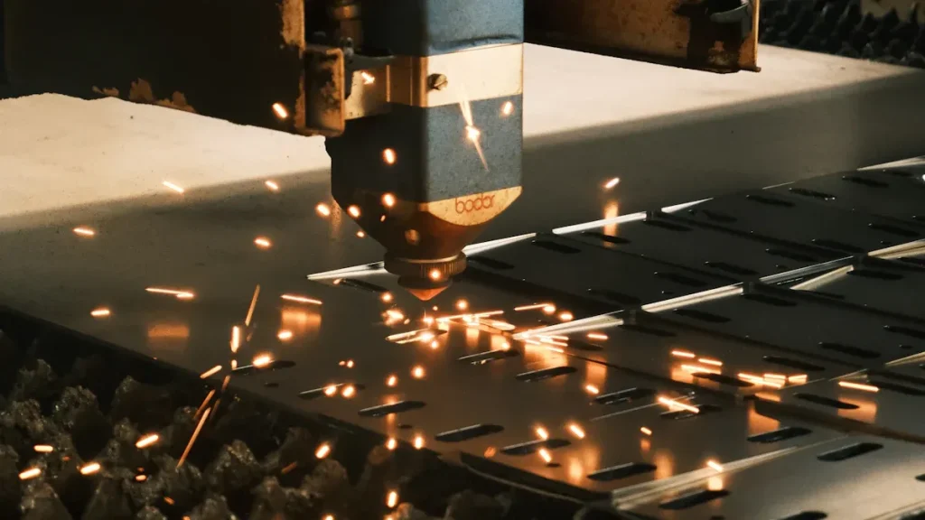 Laser cutting machine